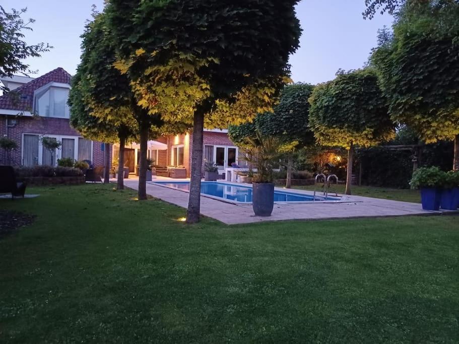 Gastehuis Madiba met privé zwembad en jacuzzi