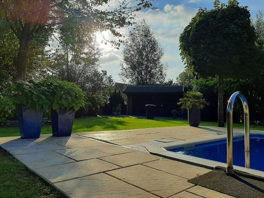 Gastehuis Madiba met privé zwembad en jacuzzi
