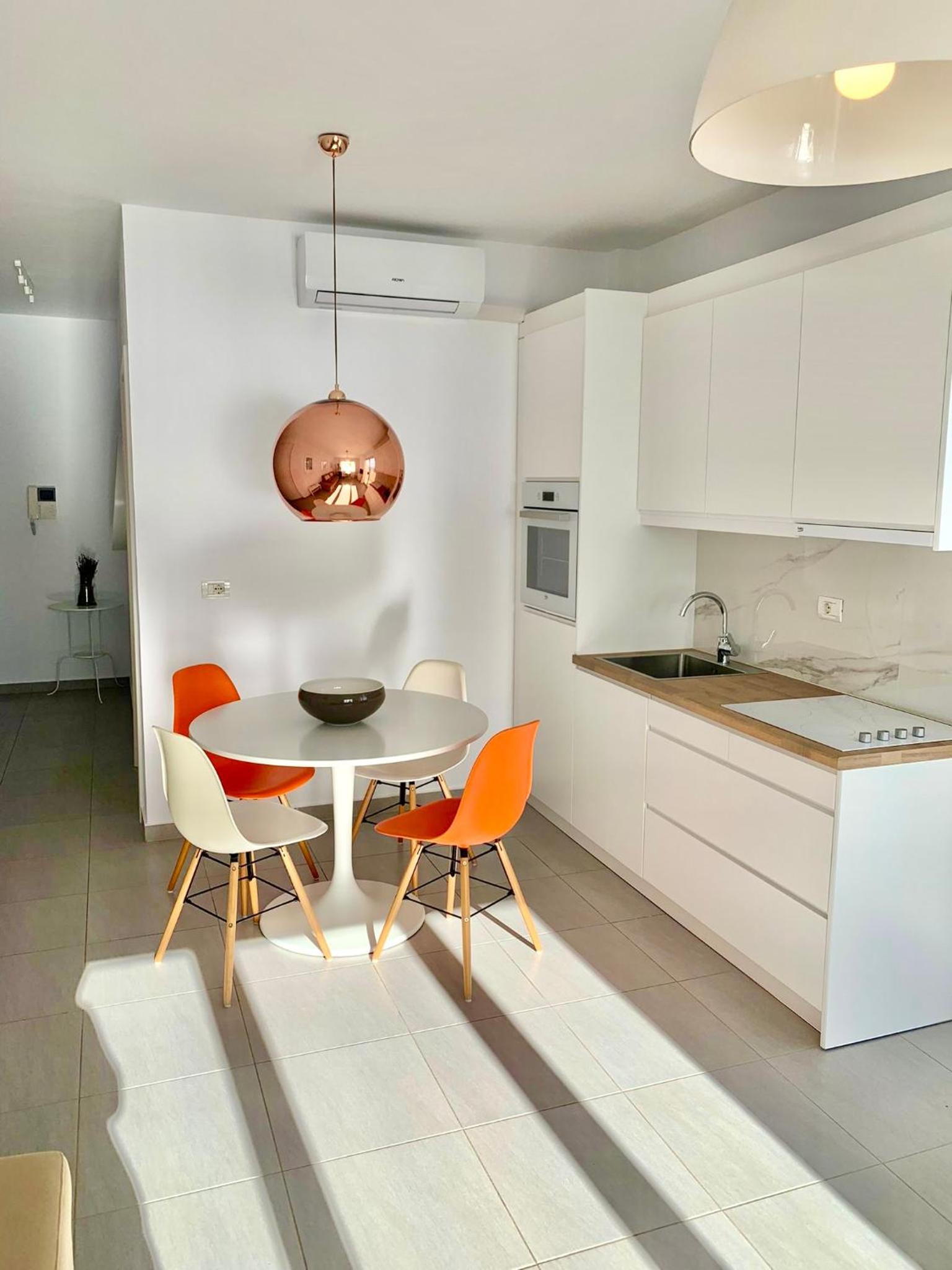 Loli Apartment Luxury white Residence
