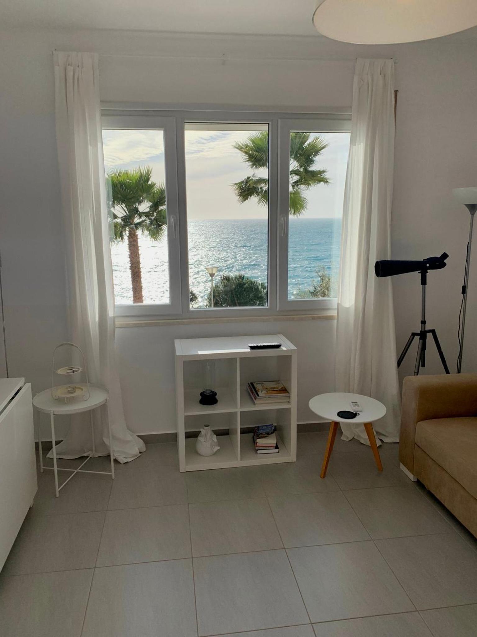 Loli Apartment Luxury white Residence