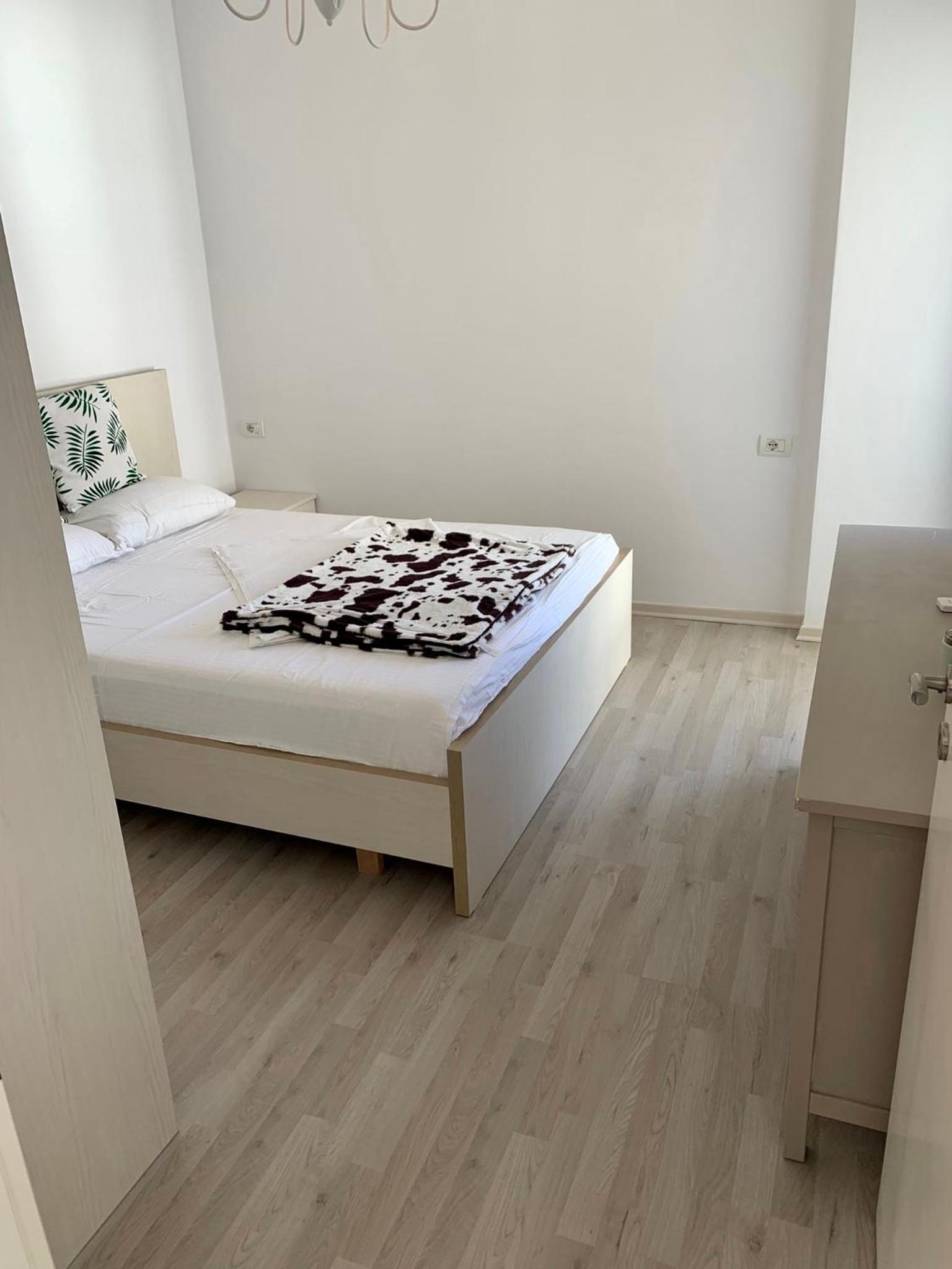 Loli Apartment Luxury white Residence