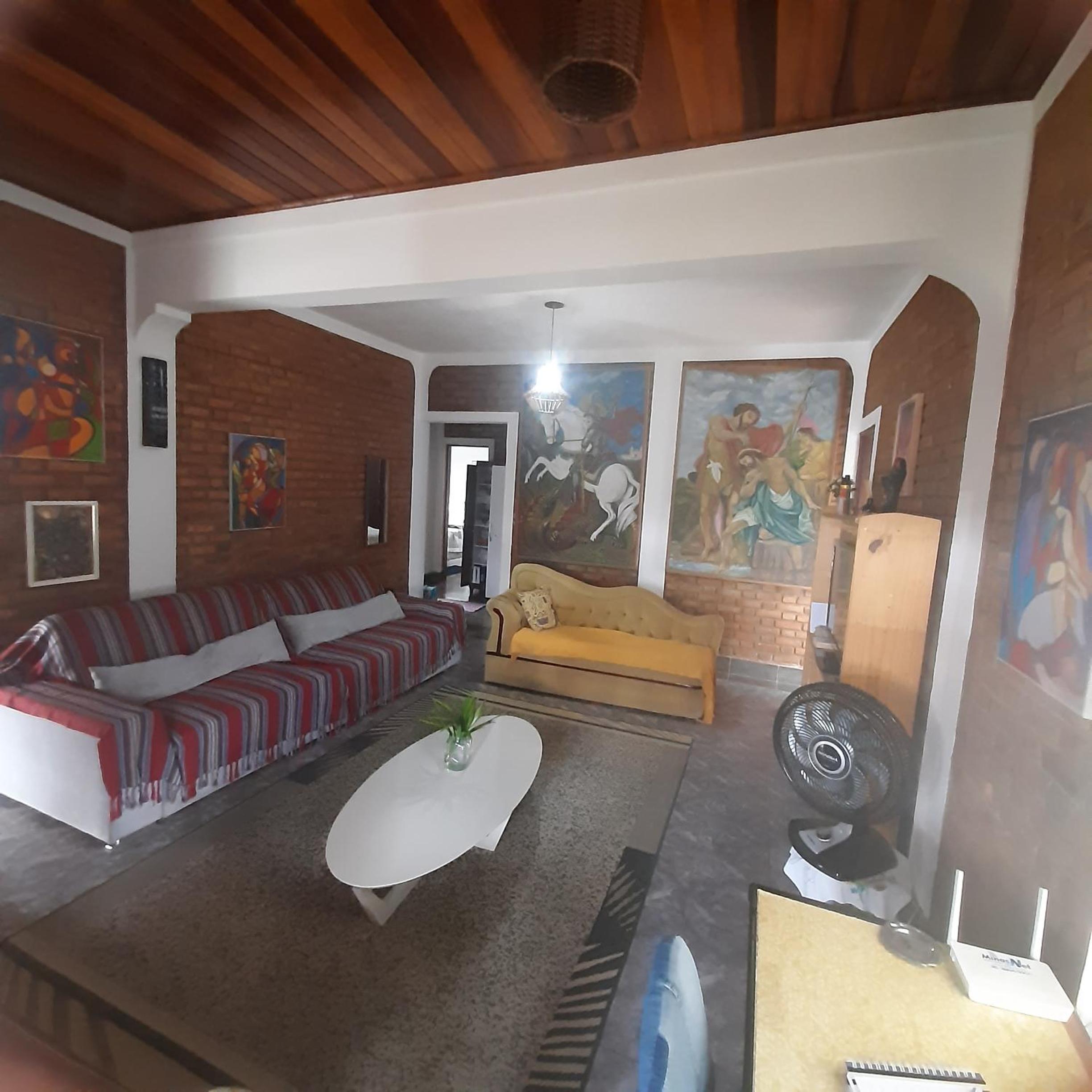 Casa para Aluguel de Temporada em Carrancas MG - Casa do Artista