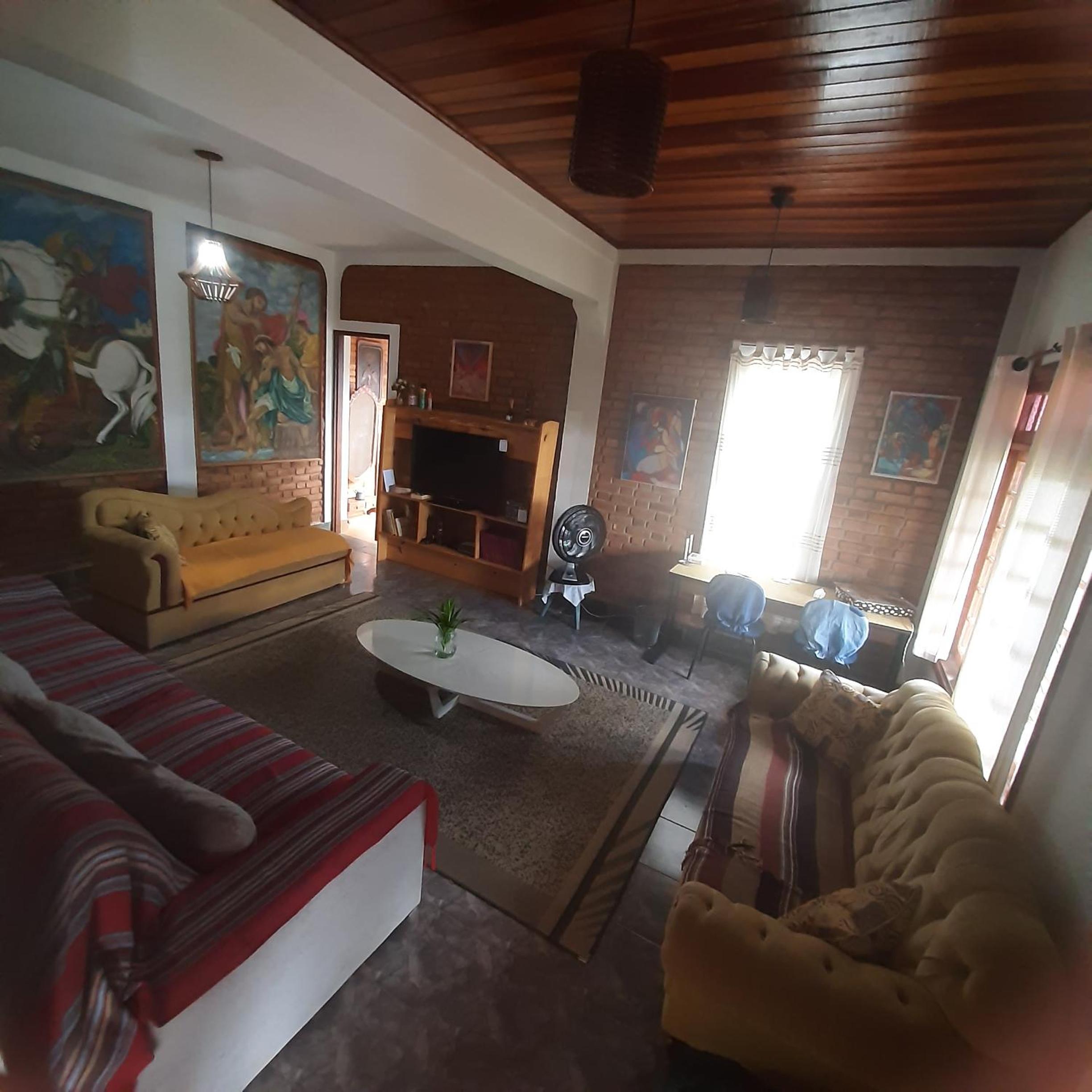 Casa para Aluguel de Temporada em Carrancas MG - Casa do Artista