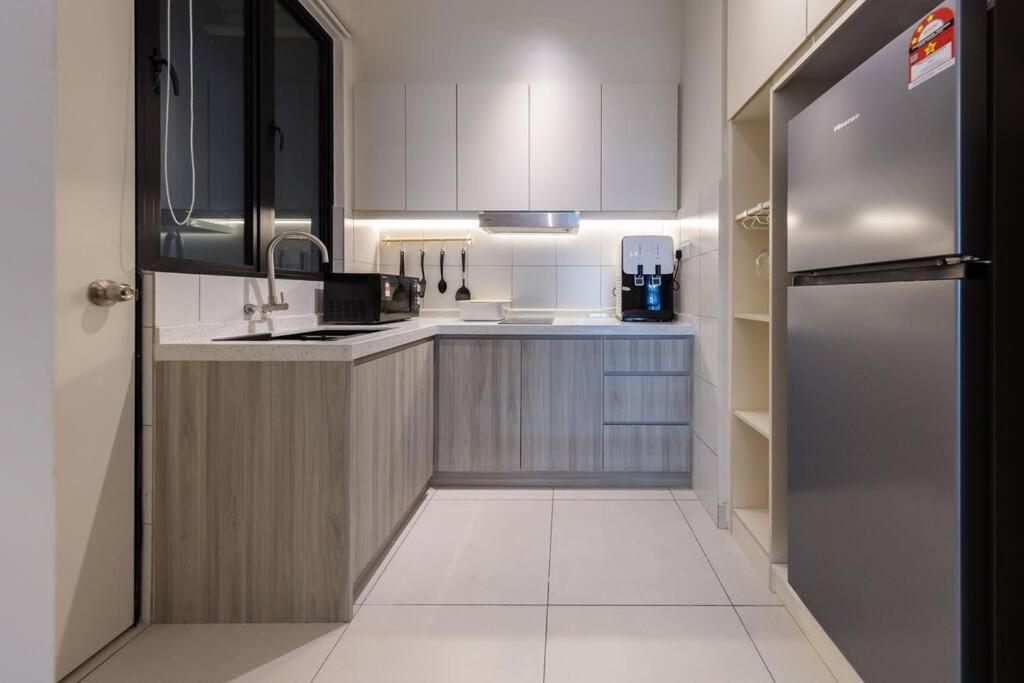 Cozy House Majestic Maxim Cheras Connaught 夜市中文房东