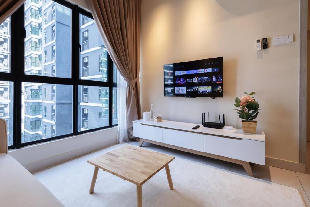Cozy House Majestic Maxim Cheras Connaught 夜市中文房东