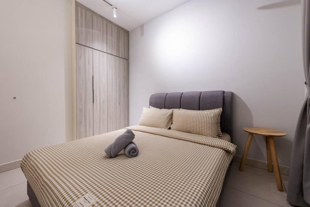 Cozy House Majestic Maxim Cheras Connaught 夜市中文房东