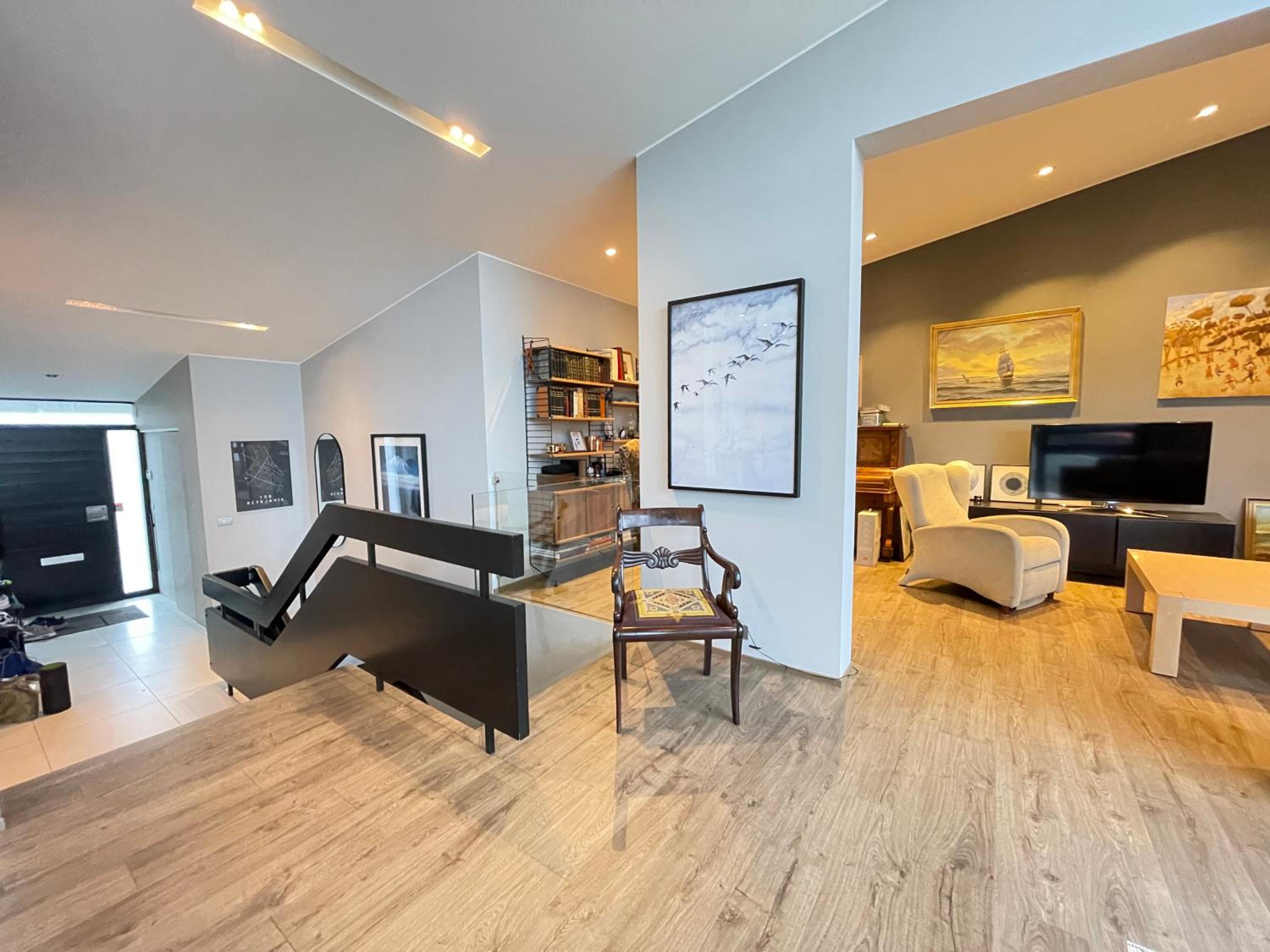 Modern family friendly house centrally located in Reykjavik