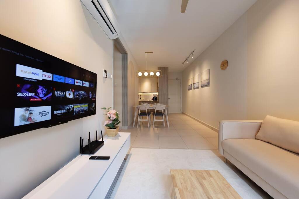 Cozy House Majestic Maxim Cheras Connaught 夜市中文房东