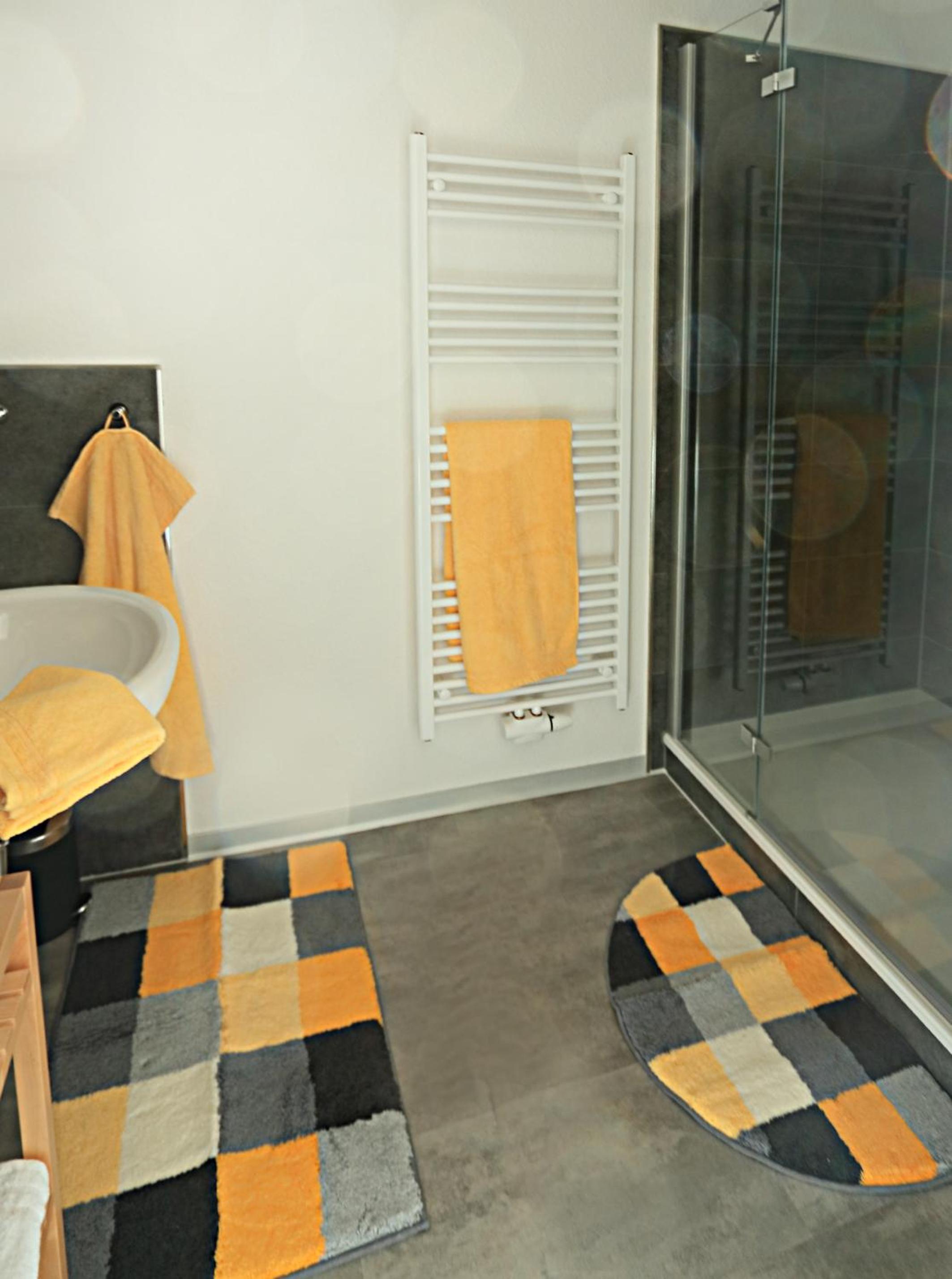 Moderne Ferienwohnung in alter Villa