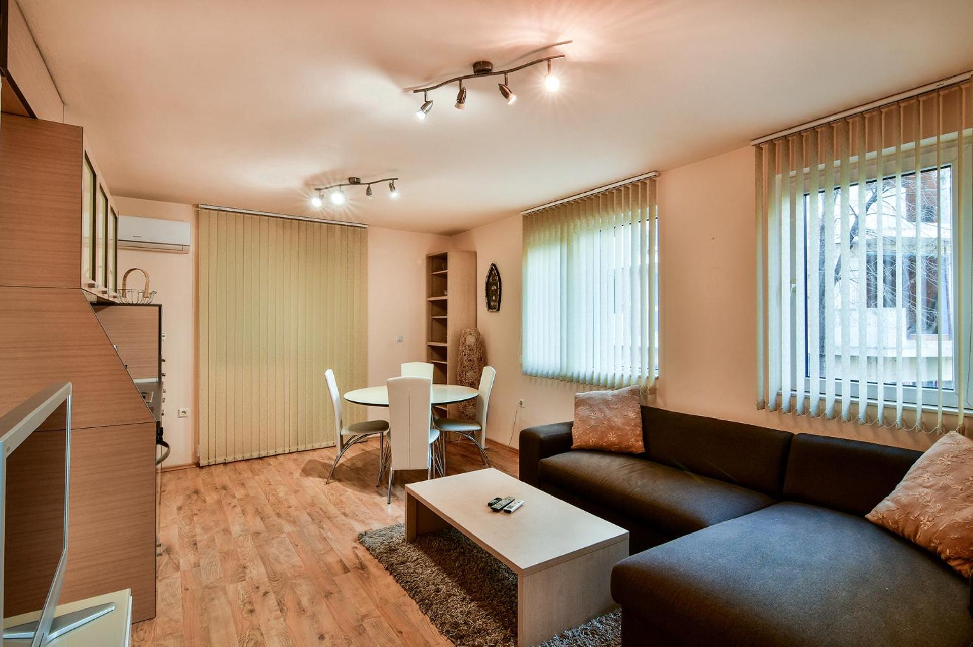 Budget 1BR flat downtown Varna