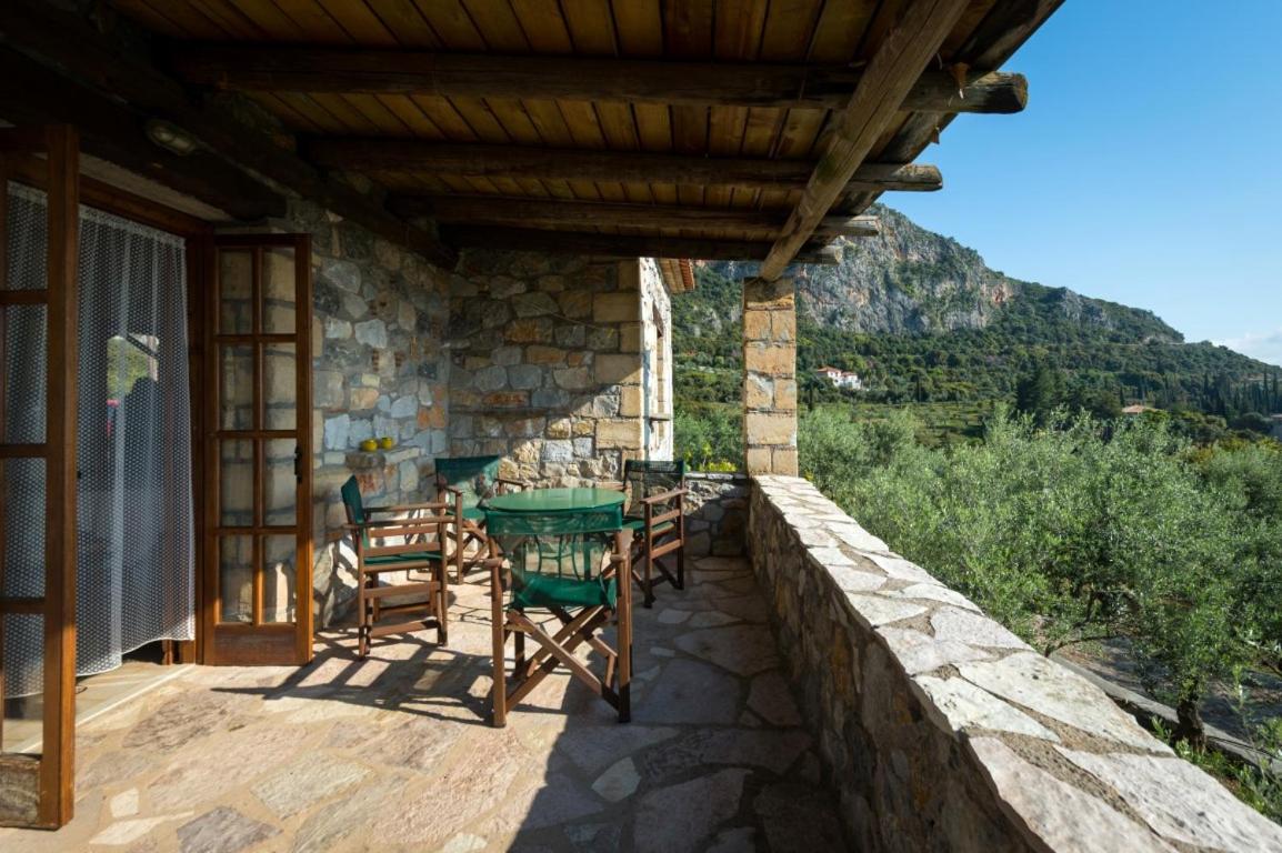 Porto Kalamitsi Stone-built Bungalows view 3