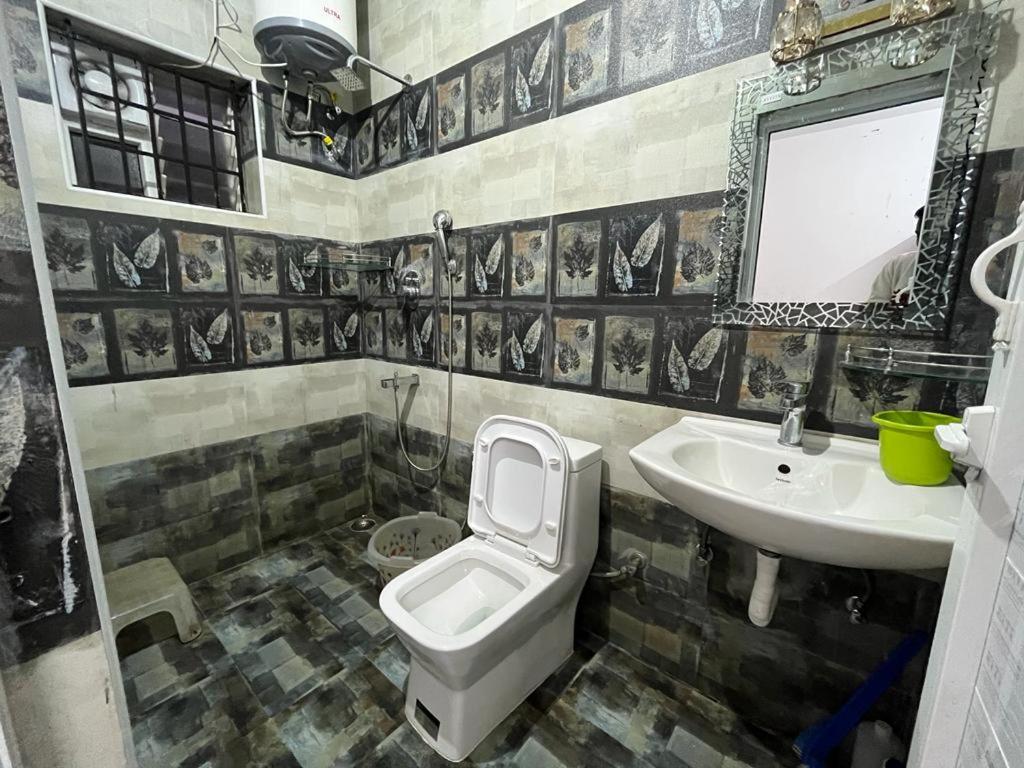 REHMANS HOMESTAY