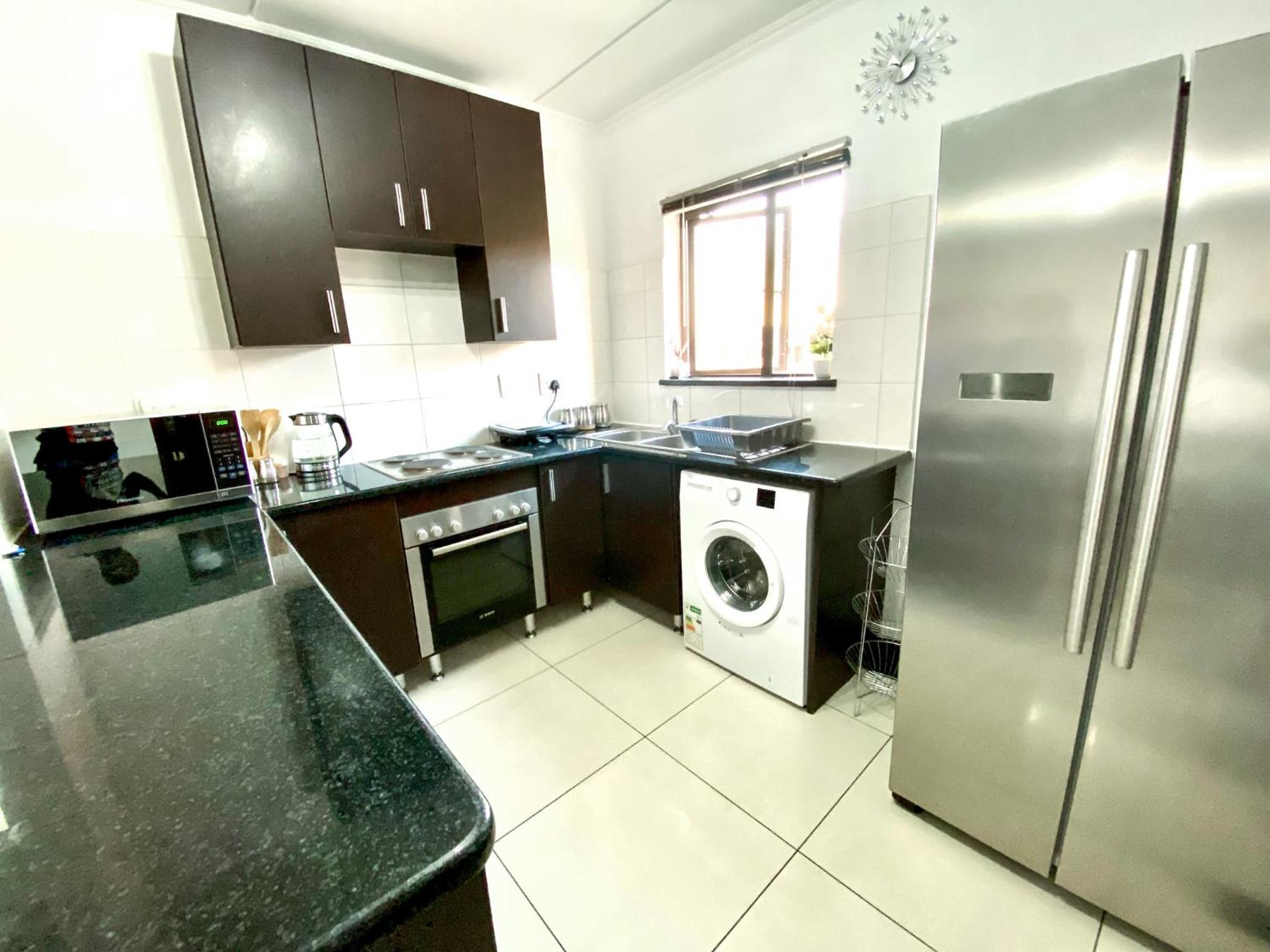 Midrand Siena Sun Luxury Suites 3 with water reserve view 5