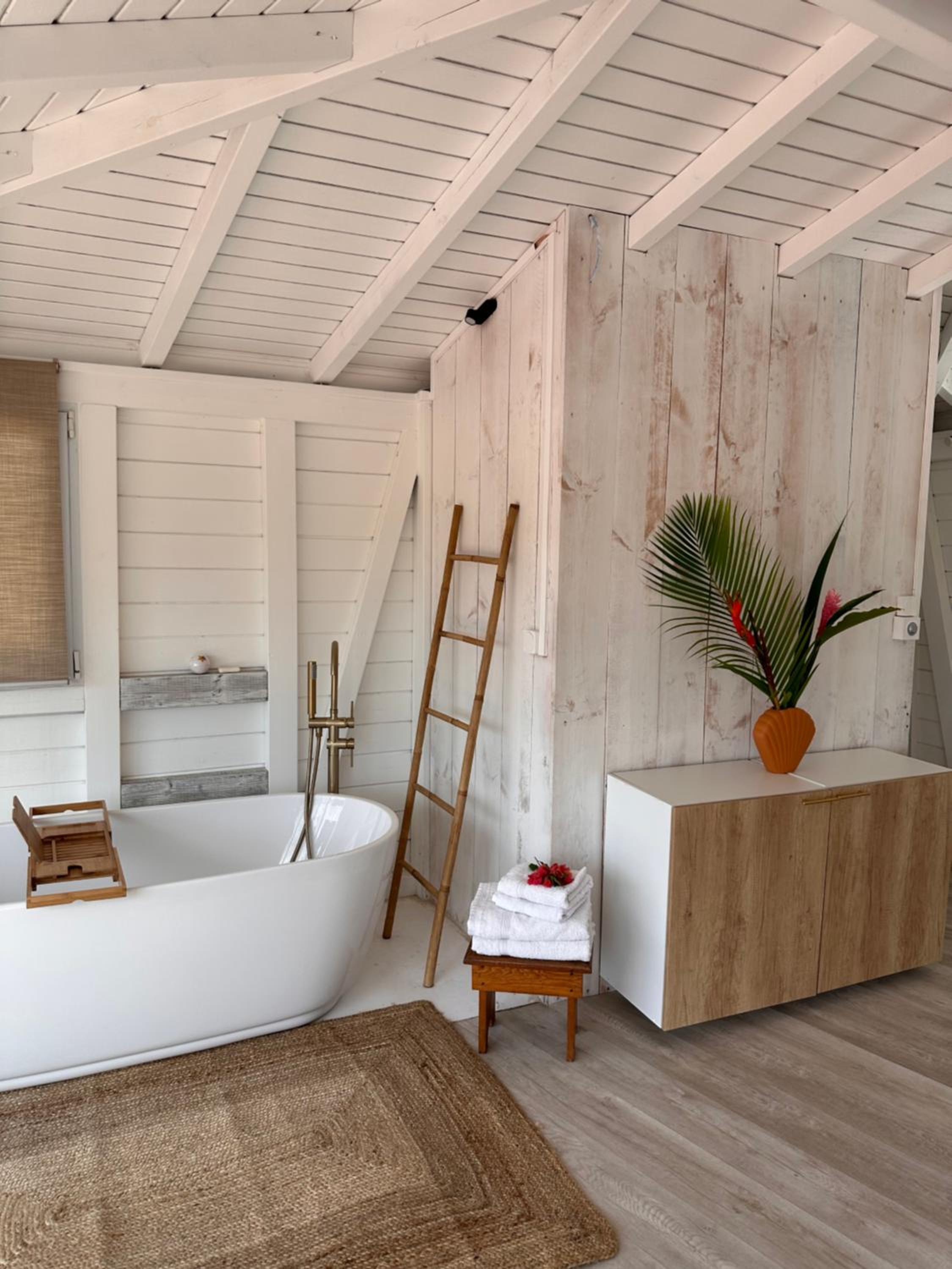 La perle Beach house view 4