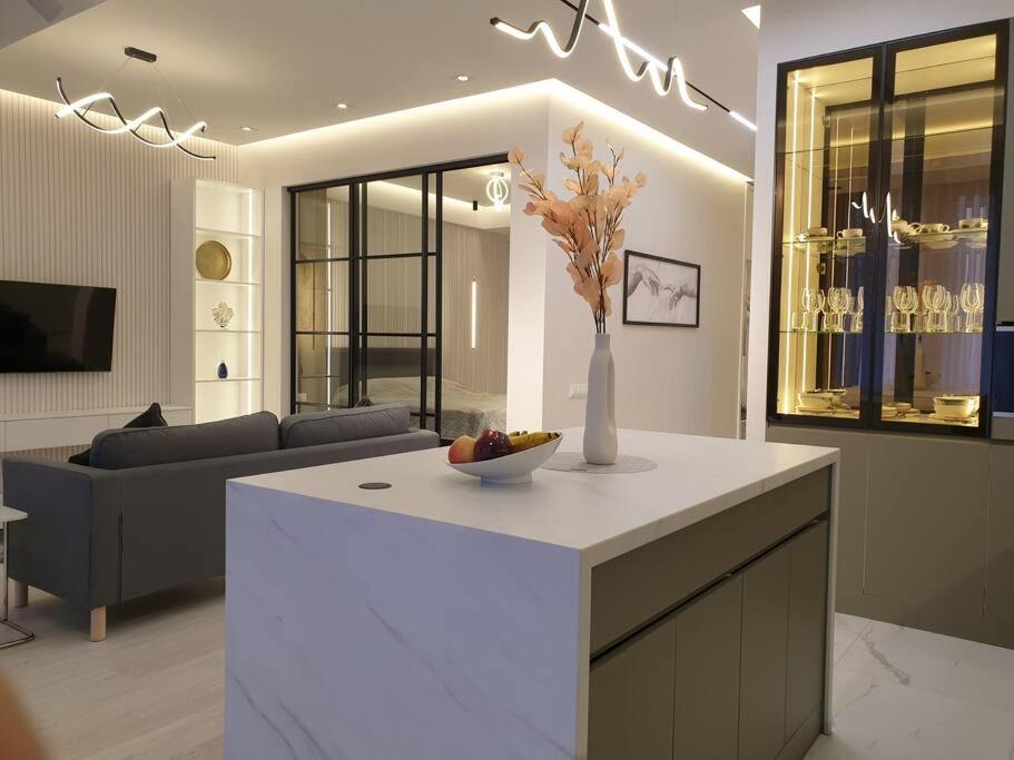 An apartment that Brings More view 3