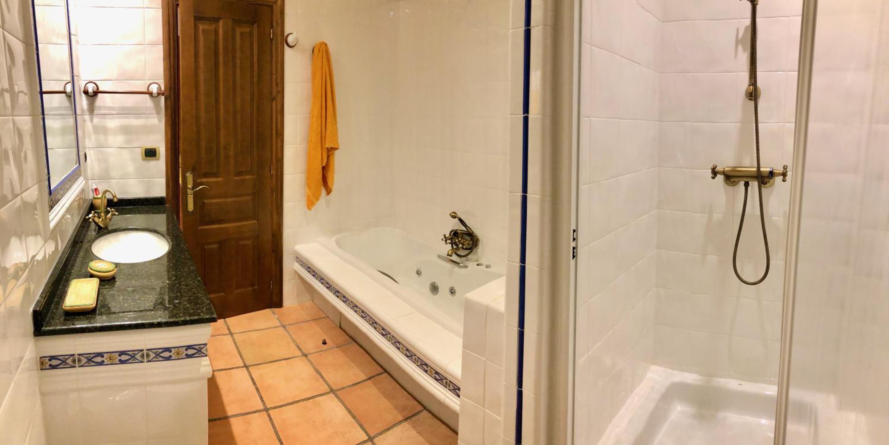 Photo 44