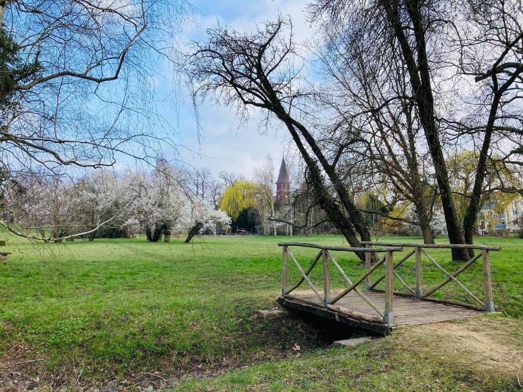 Ferienhaus Ferienwohnung Potsdam DieGaLerie am Schlosspark Marquardt