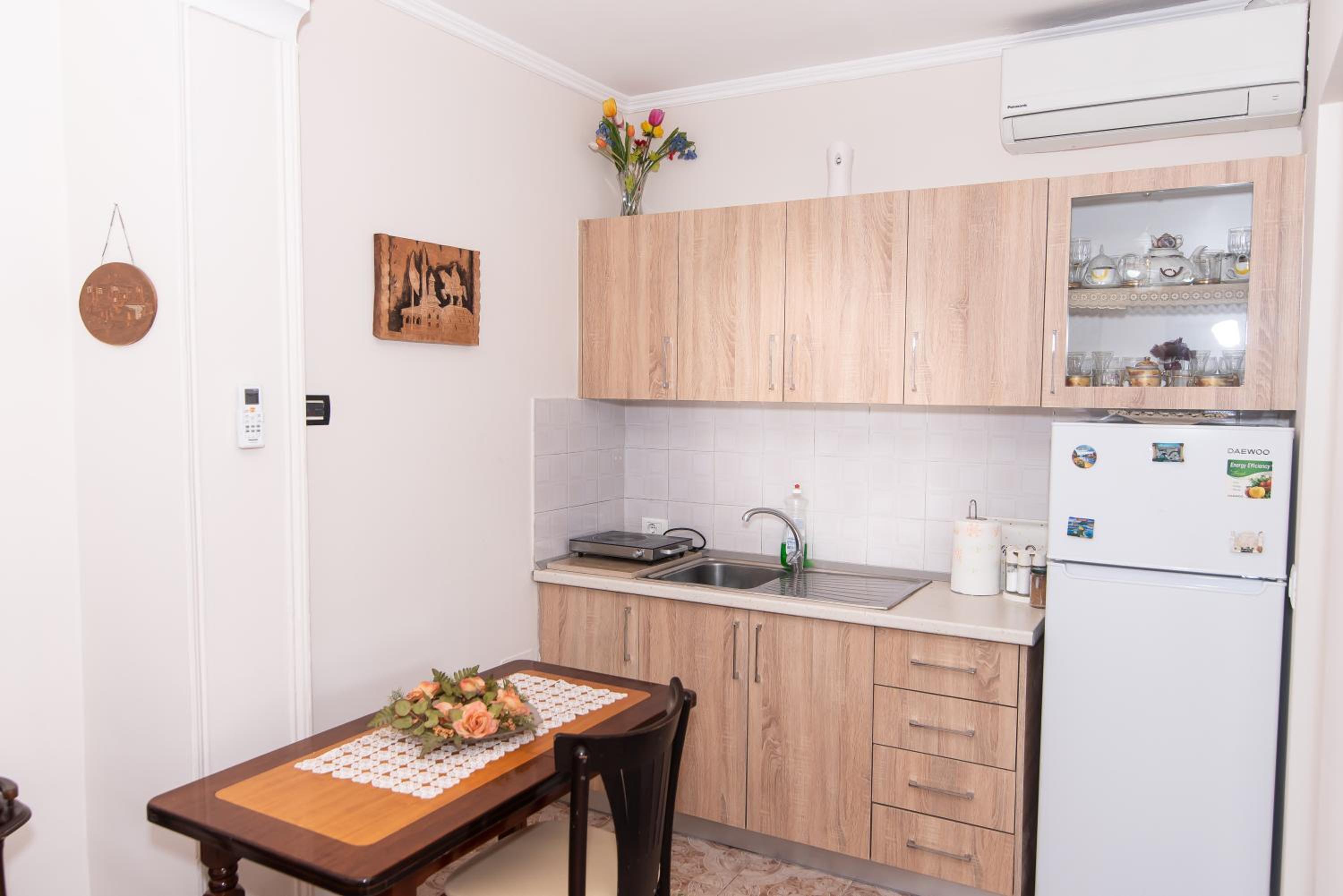 ERLA'S apartment