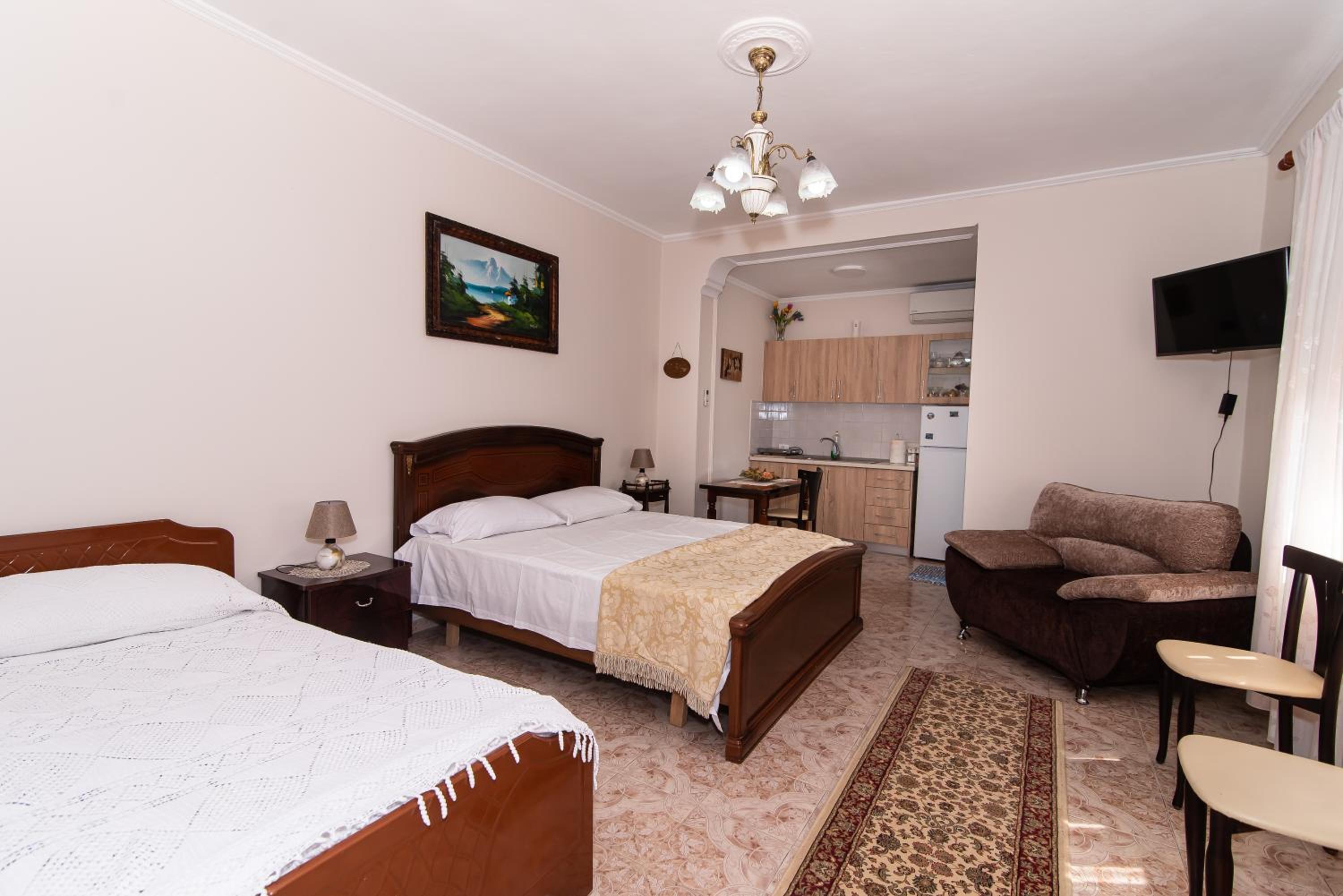 ERLA'S apartment