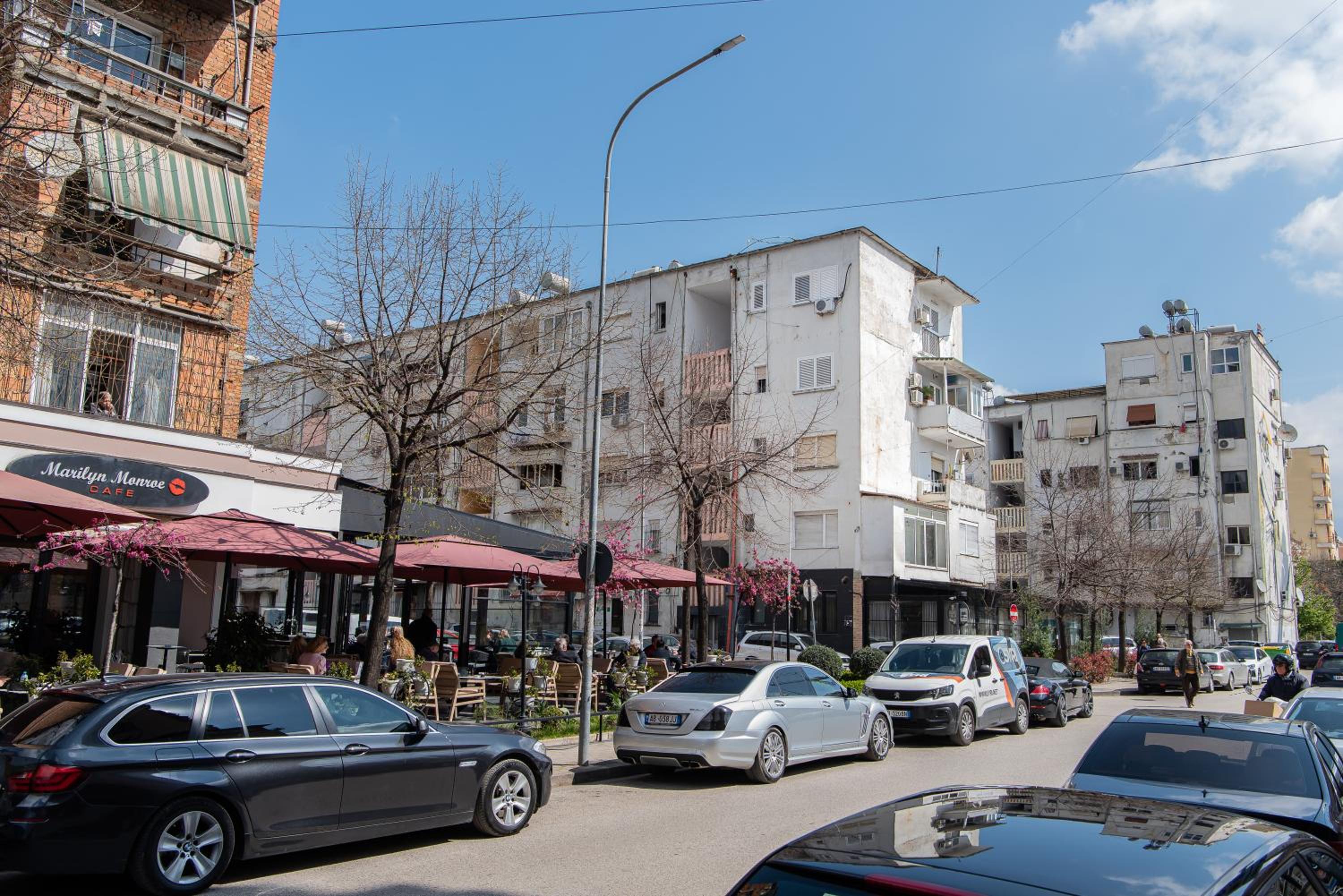 ERLA'S apartment