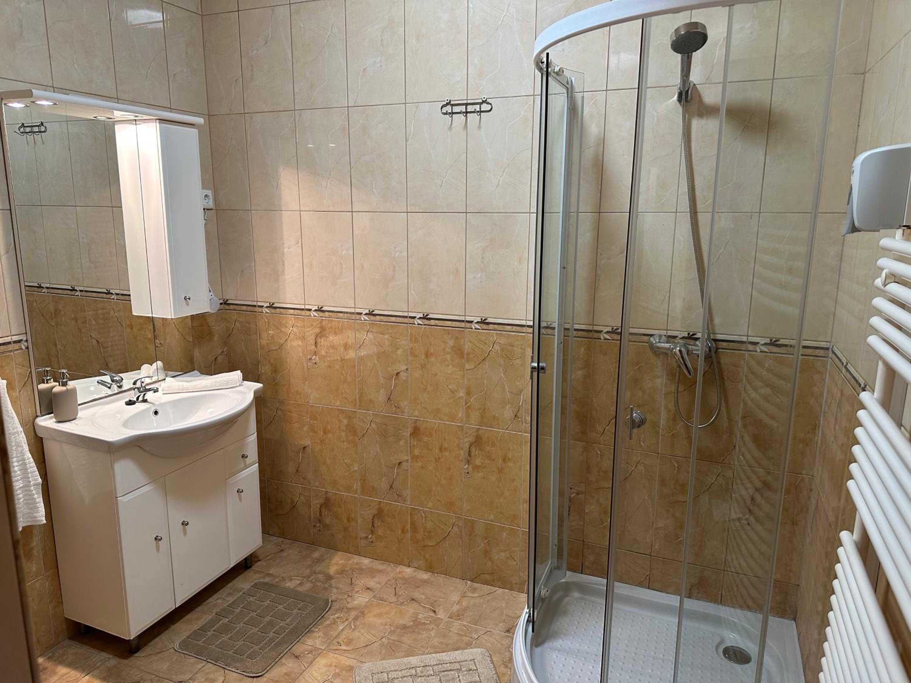 4 You Mini Apartman Egerszalók view 5