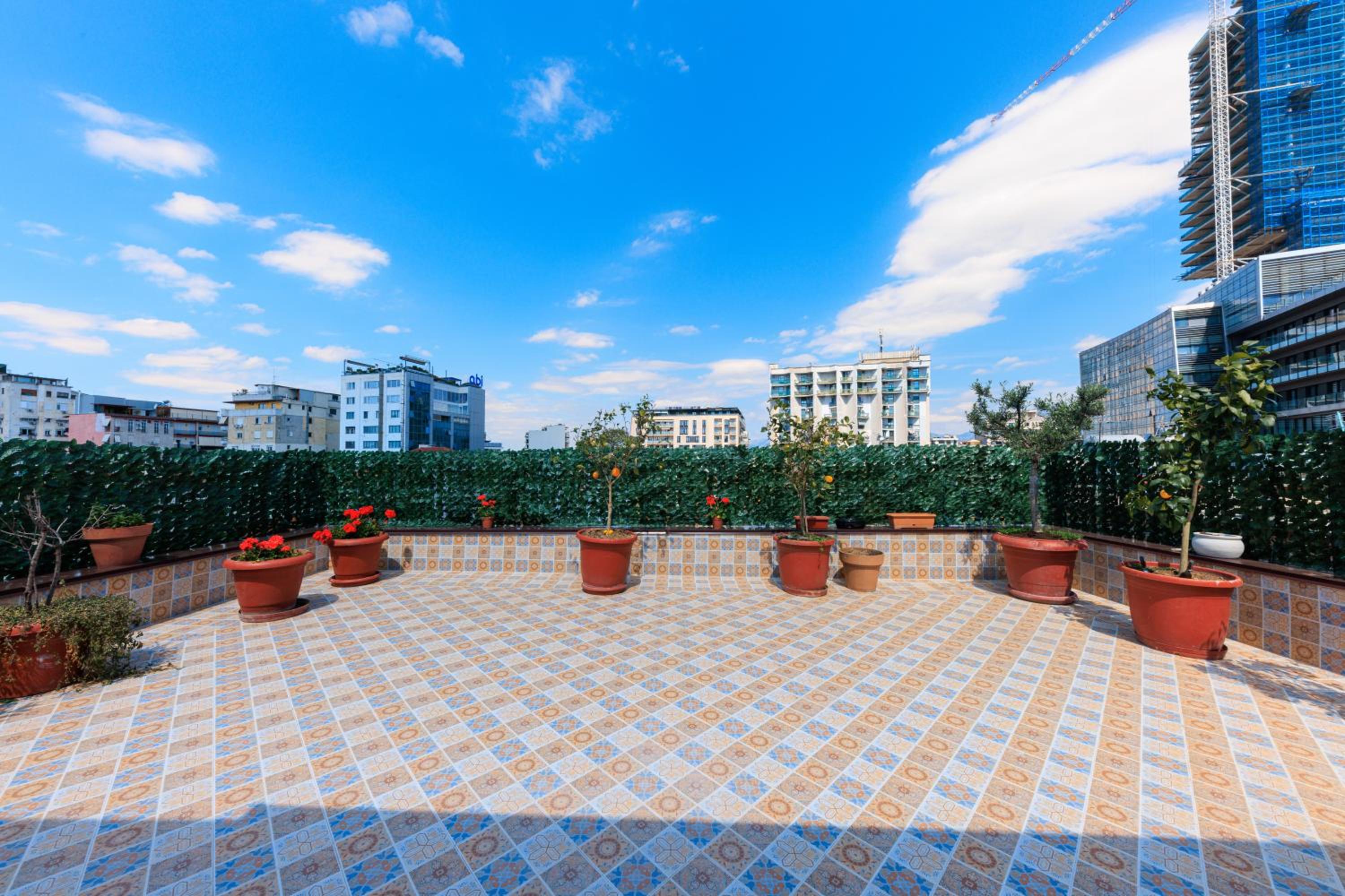 Syncron Centre Skyline Rooftop Tirana Apartments
