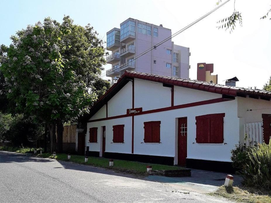 Complejo Quimey No se alquila a jóvenes y se reserva con el 30 porciento del total mediante depósito bancario