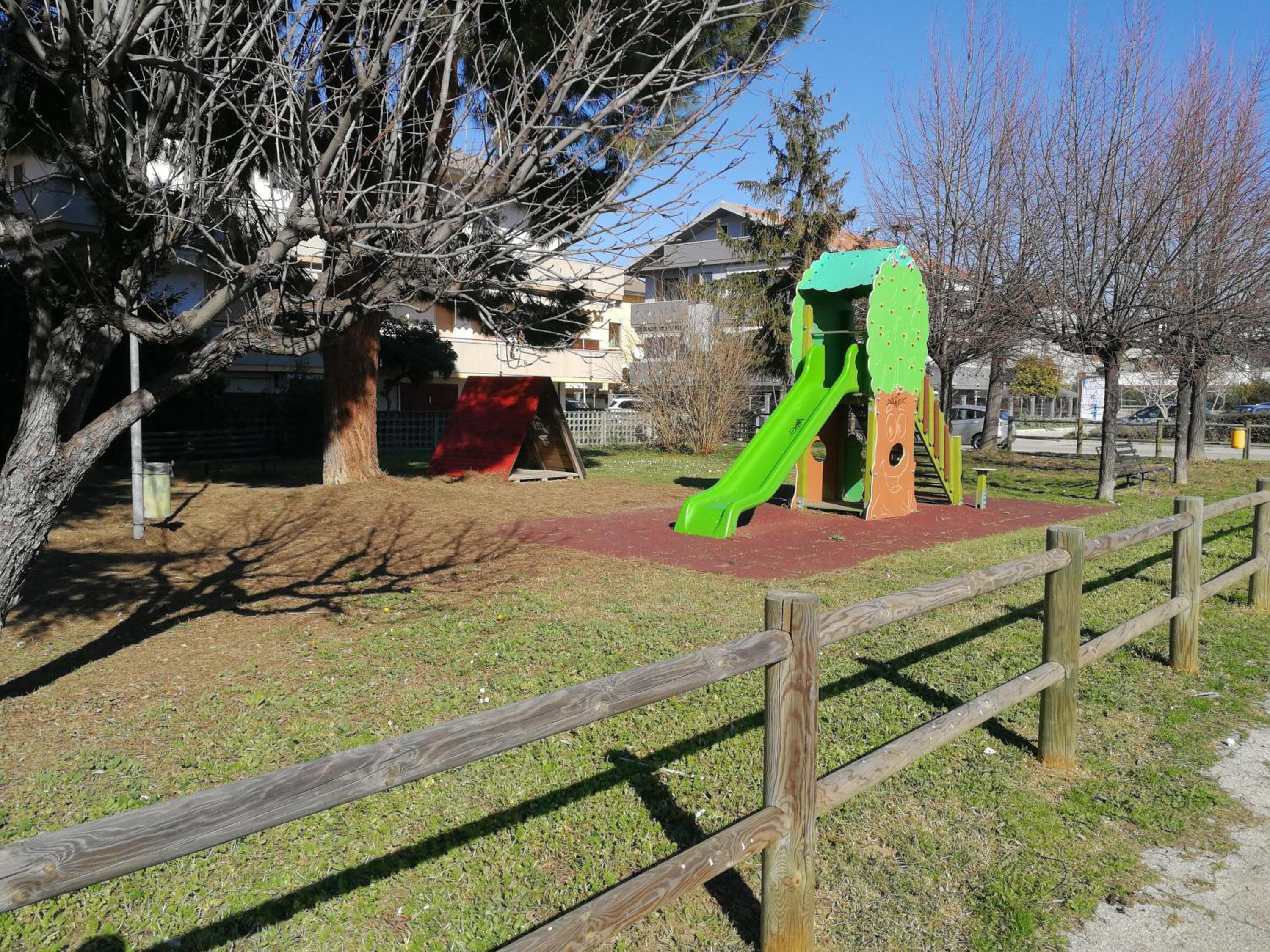 Photo 33