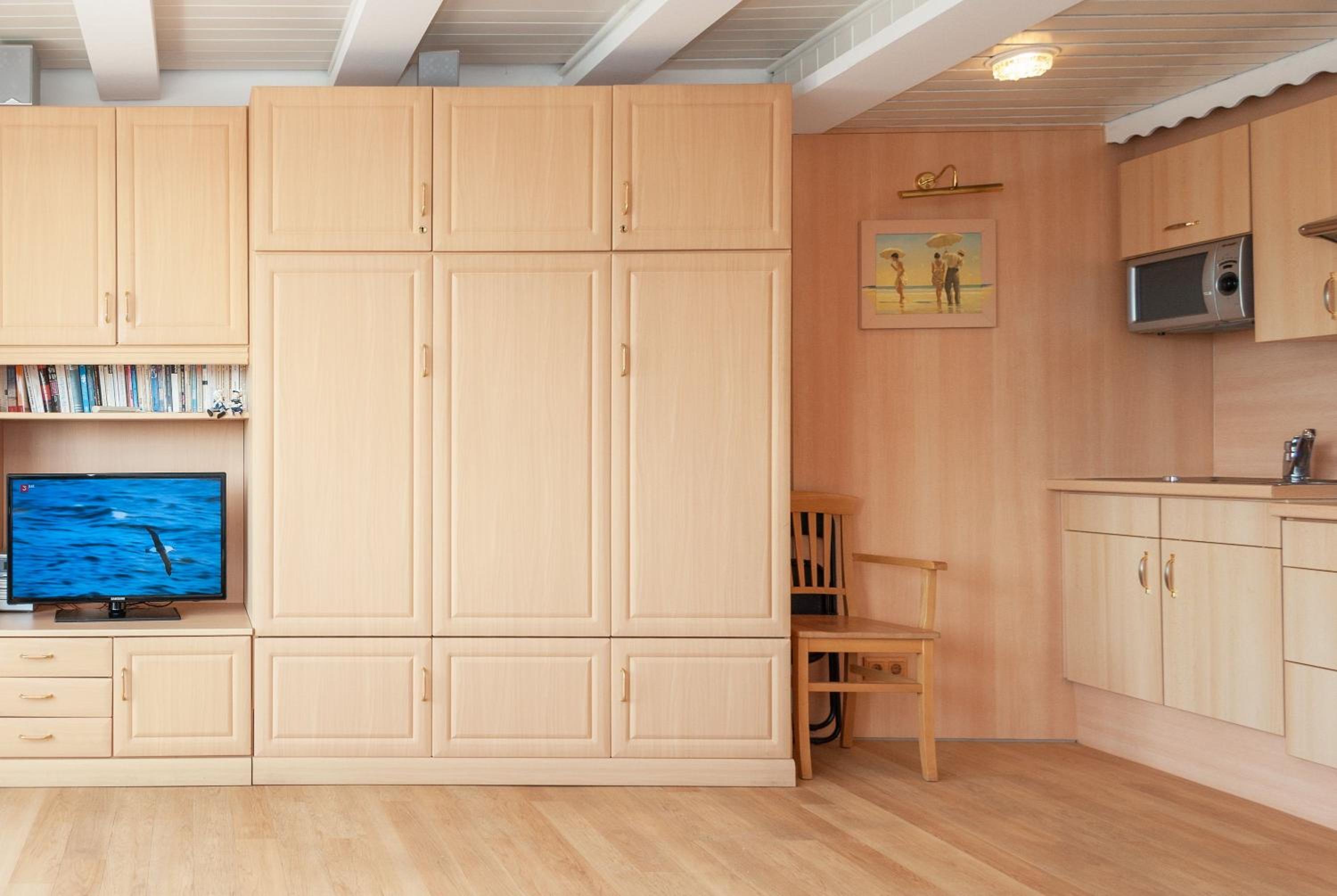 Hanseatic 802