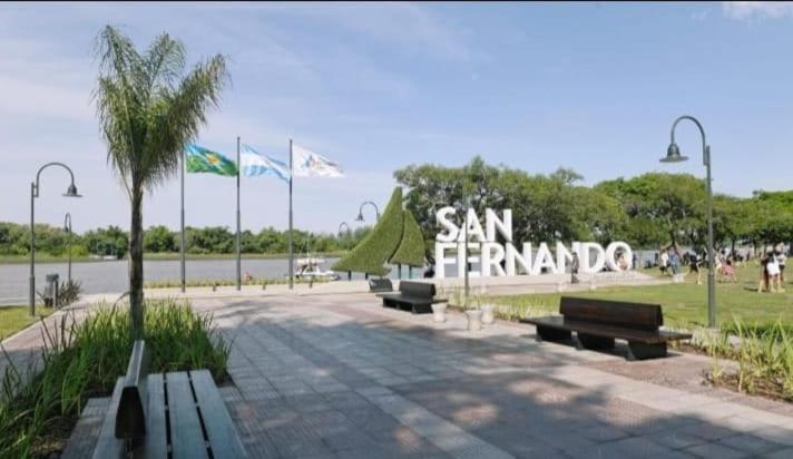Luminoso Depto S Fernando a 100 m Estación