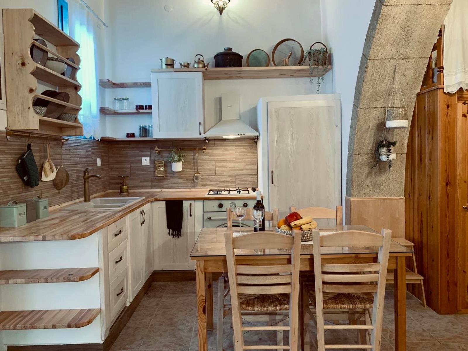 Rustic House Archangelos
