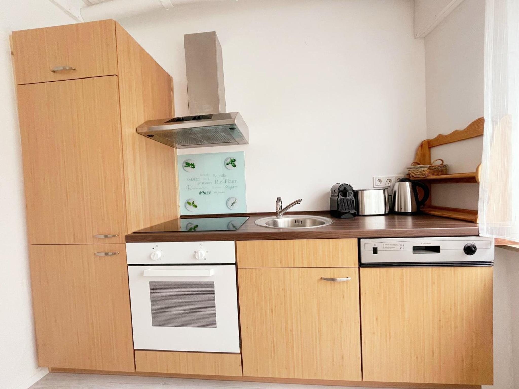 Blue Lagoon Holiday Apartments & Double Room with Balcony