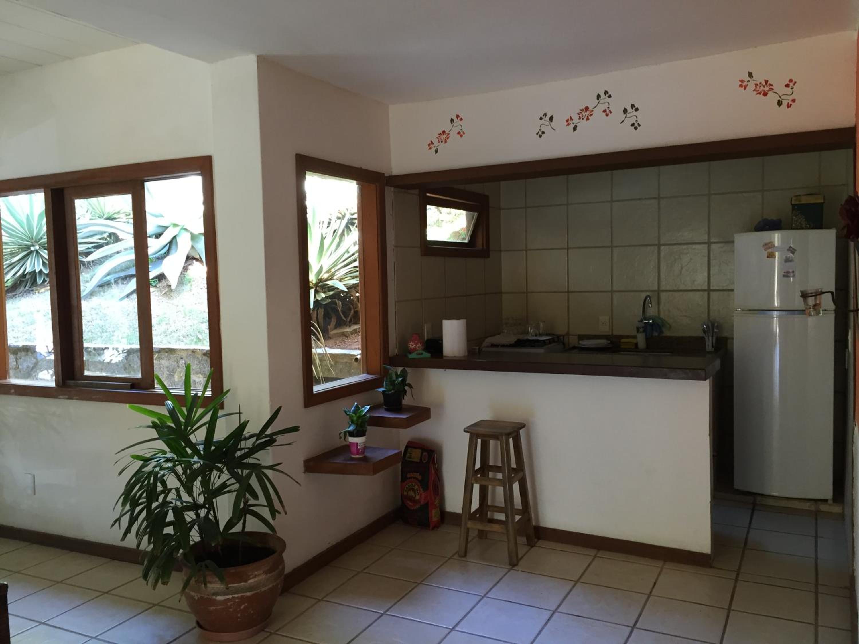 Praia da Ferradurinha Guest House