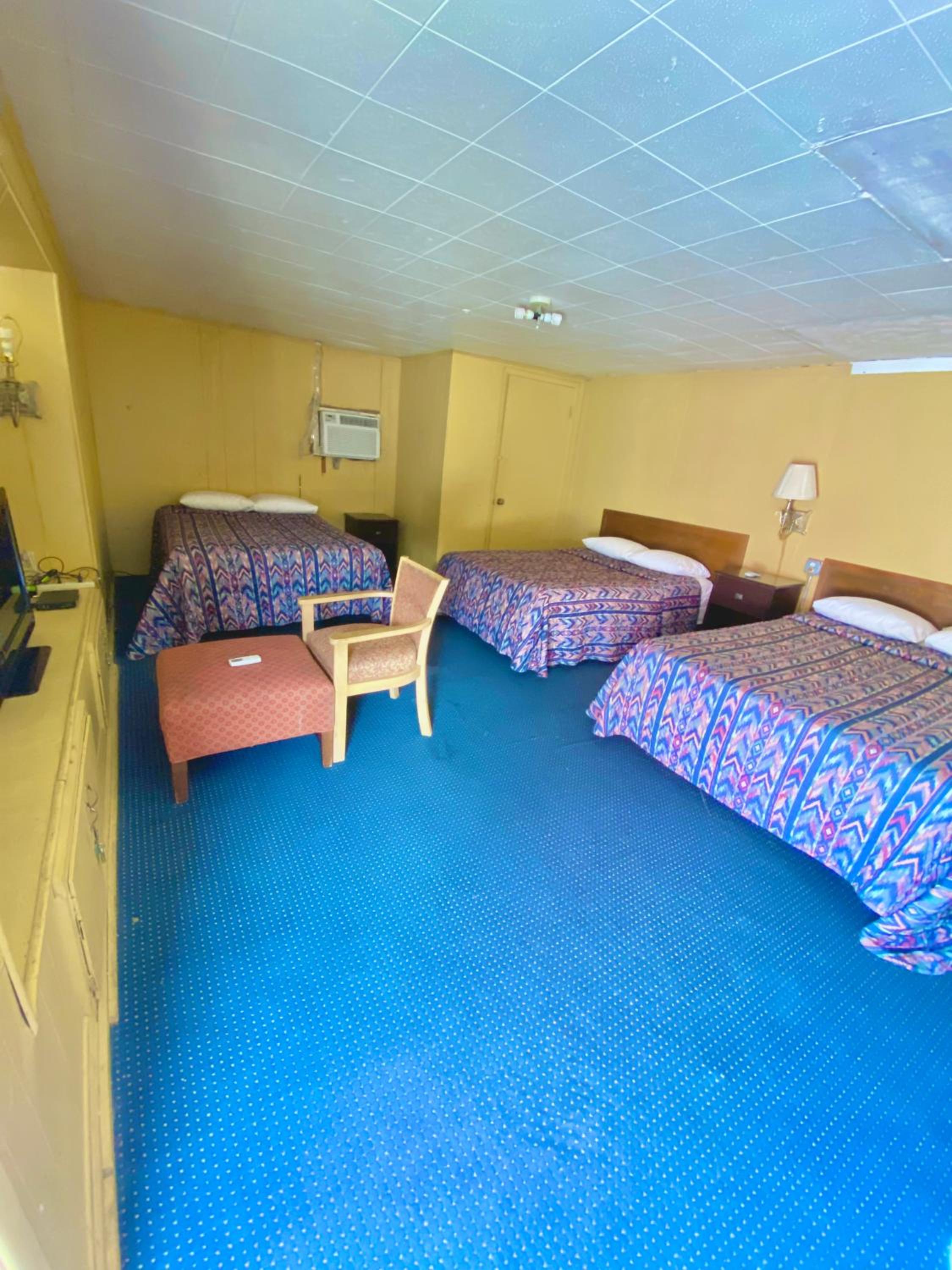Tropic Motel view 3