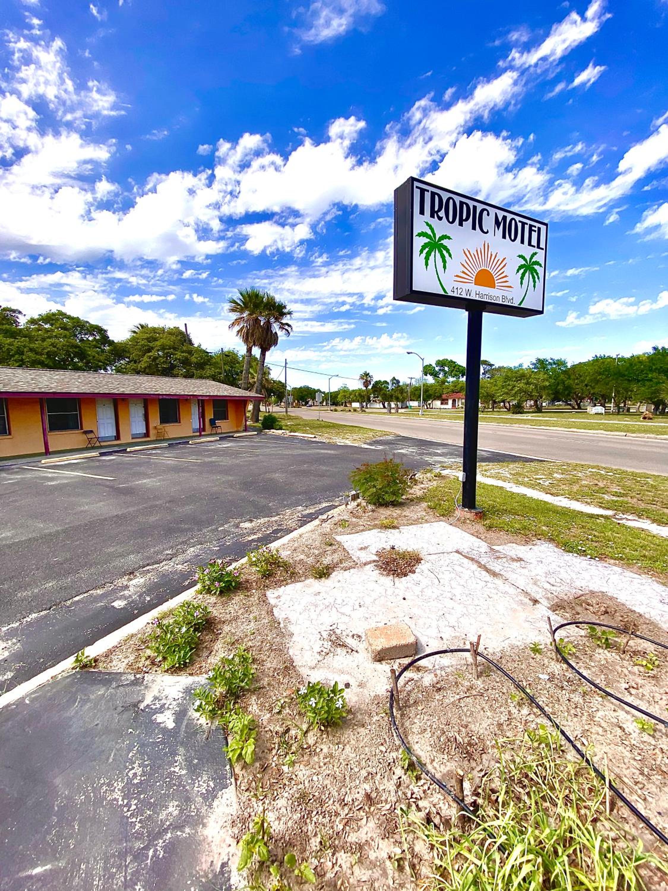 Tropic Motel view 2