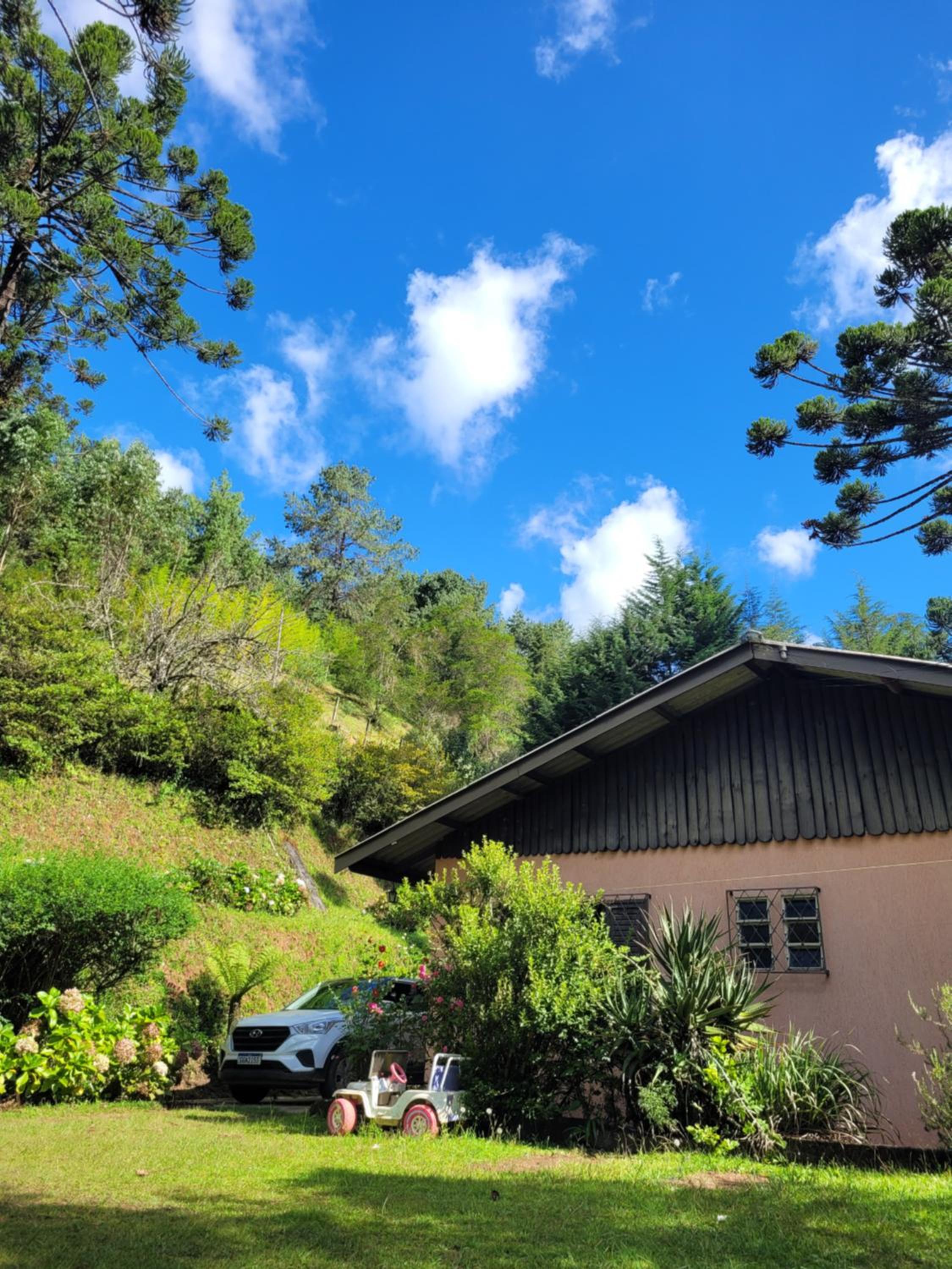 Casa em Campos do Jordão - 3 quartos, com churrasqueira