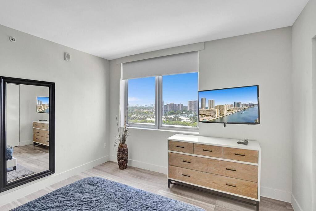 Luxury condo with ocean view 4Bedrooms 3Bathrooms view 5