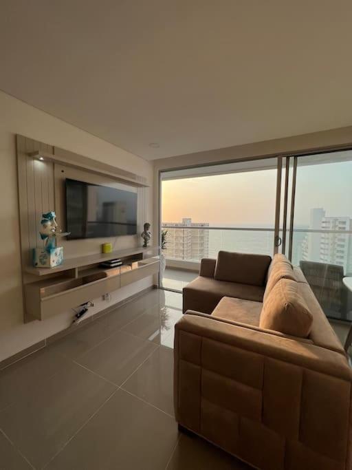 Apartamento Moderno y lujoso con vista al mar Piso 1903 - cerca a ciudad amurallada