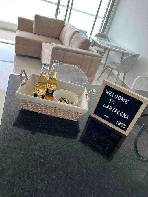 Apartamento Moderno y lujoso con vista al mar Piso 1903 - cerca a ciudad amurallada