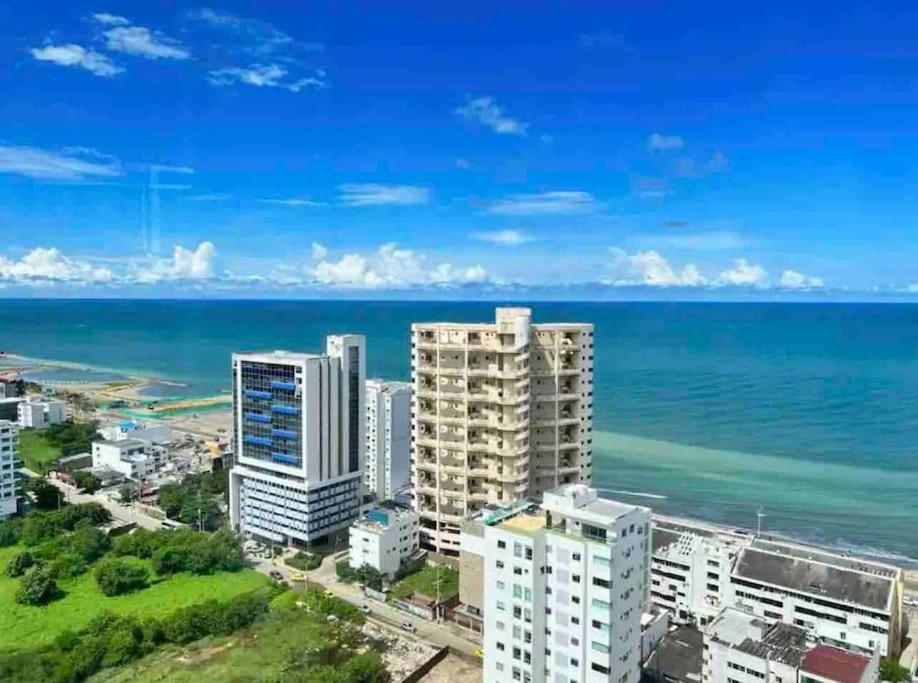 Apartamento Moderno y lujoso con vista al mar Piso 1903 - cerca a ciudad amurallada