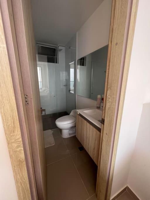 Apartamento Moderno y lujoso con vista al mar Piso 1903 - cerca a ciudad amurallada