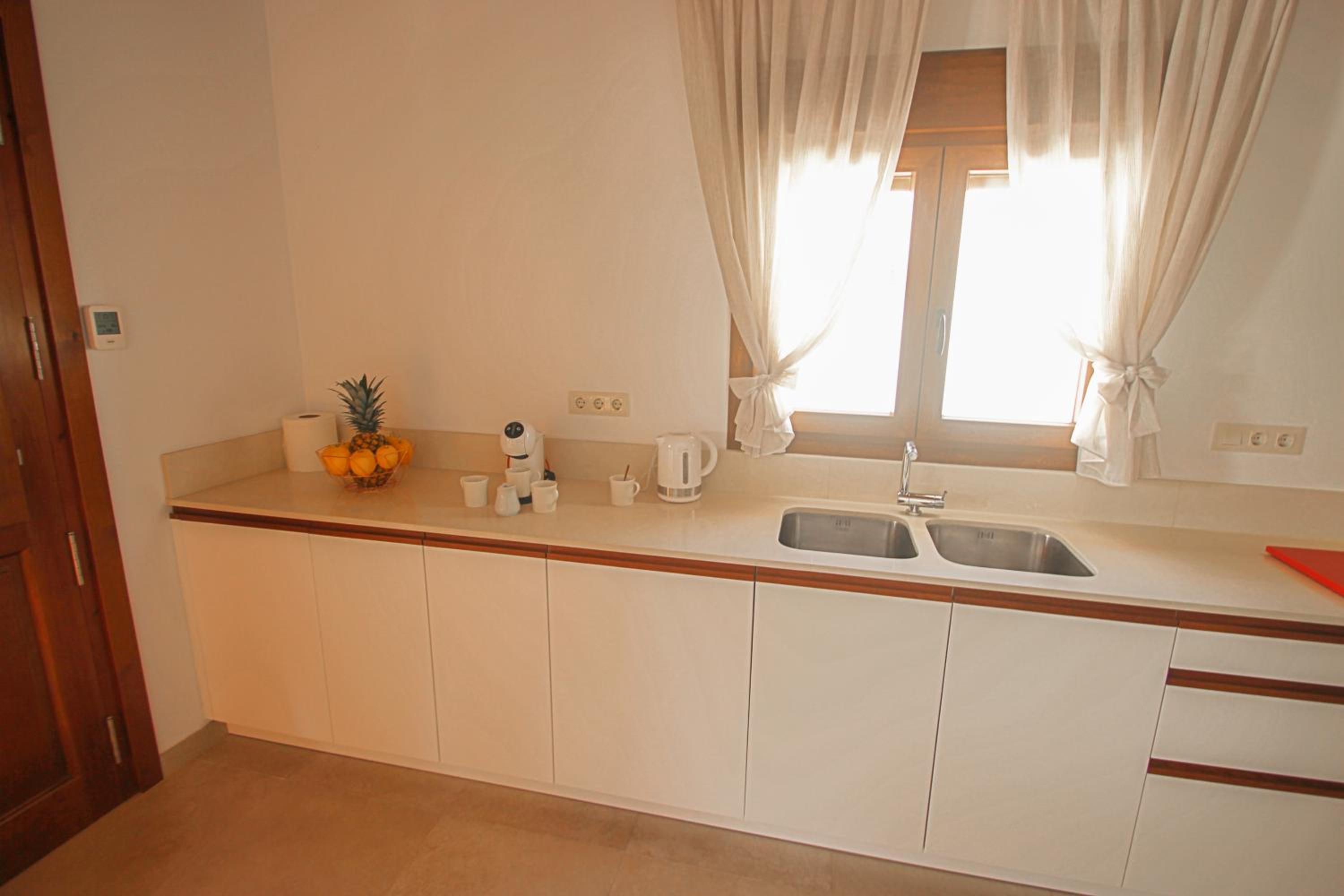 Rosalia - holiday home with panoramic view and private pool in Teluda view 3