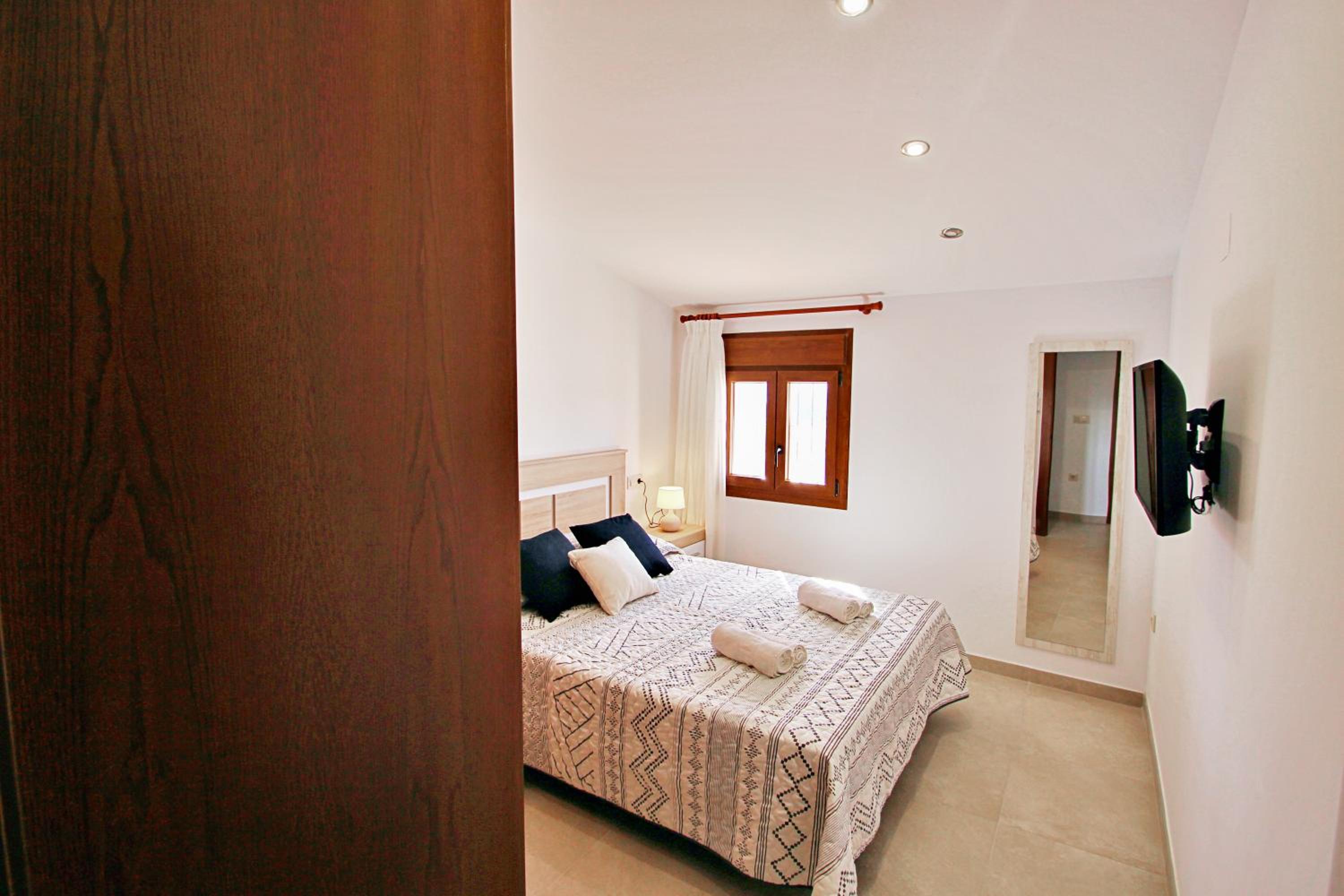 Rosalia - holiday home with panoramic view and private pool in Teluda view 4