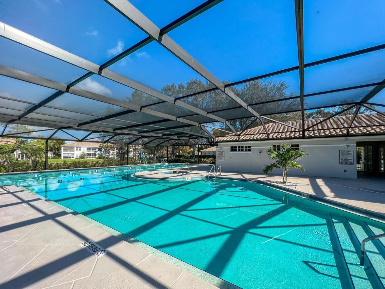 Furnished 3BR Condo, 90-Day Min, Gated Near Vanderbilt Beach