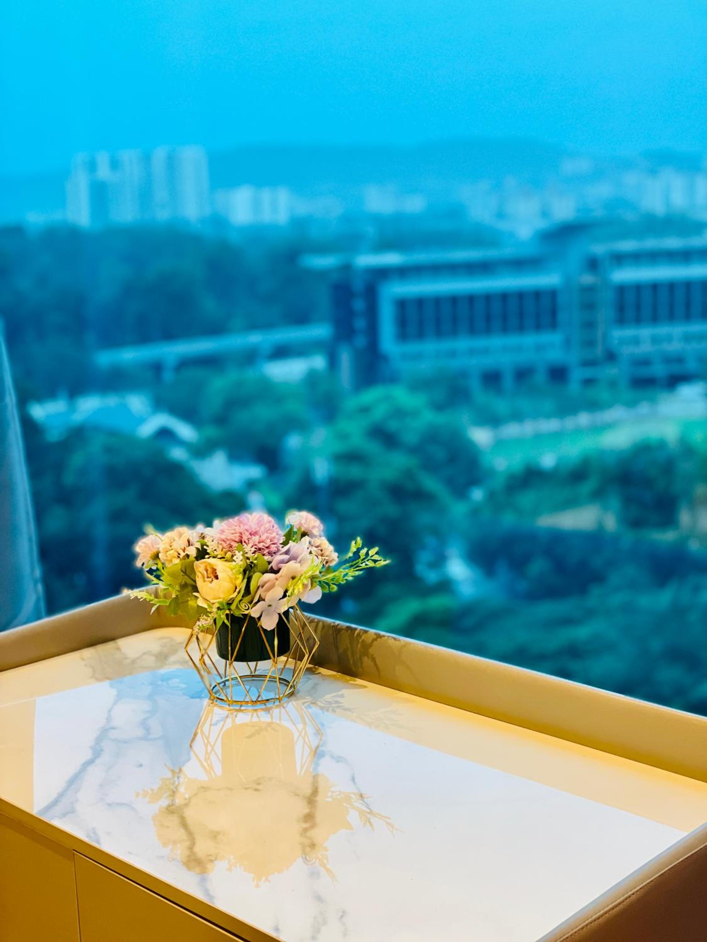 Eaton residences KLCC m@h