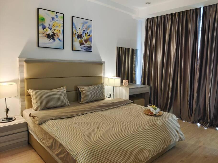 2206 Encorp Marina Elegance suite netflix By STAY photo 4