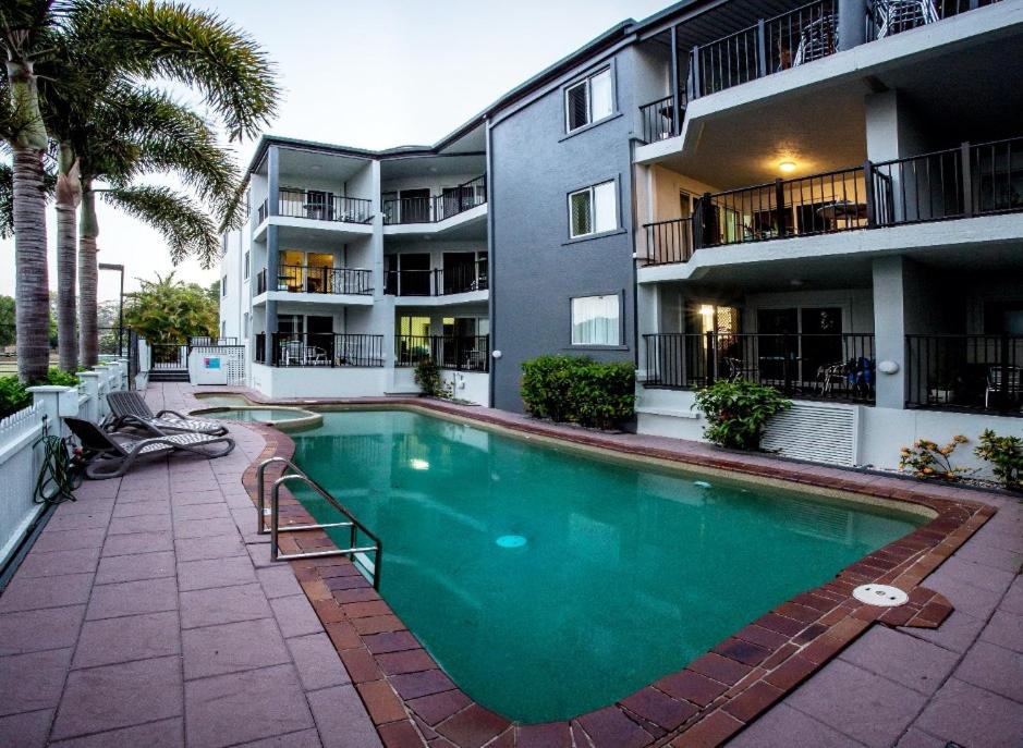 Stunning 2 BR, 2 Bathroom Beachfront Apartment Close To Everything!