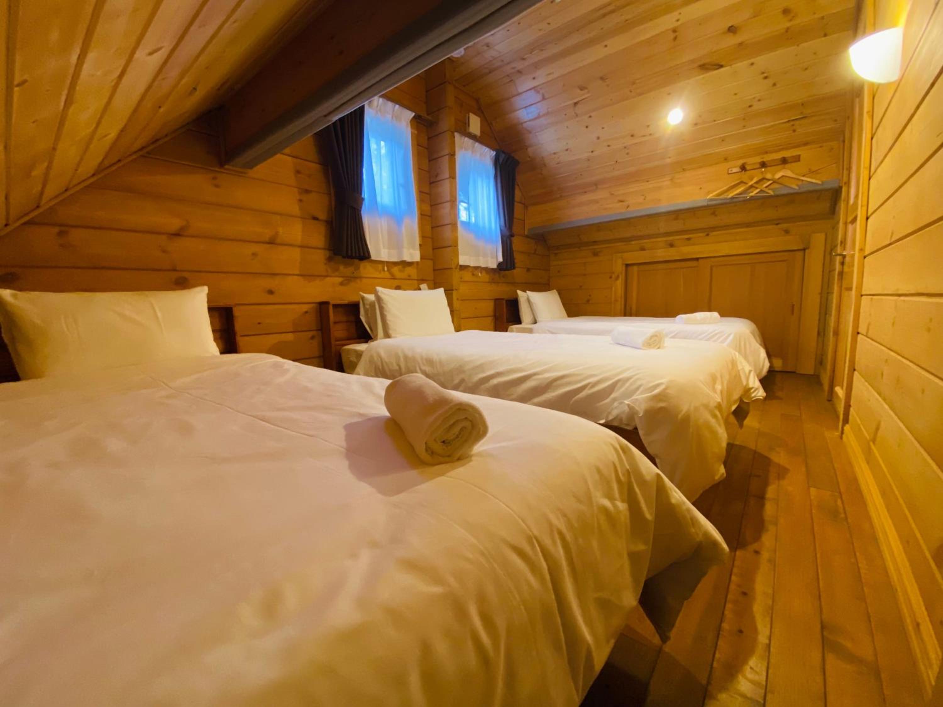 HAL Cottage