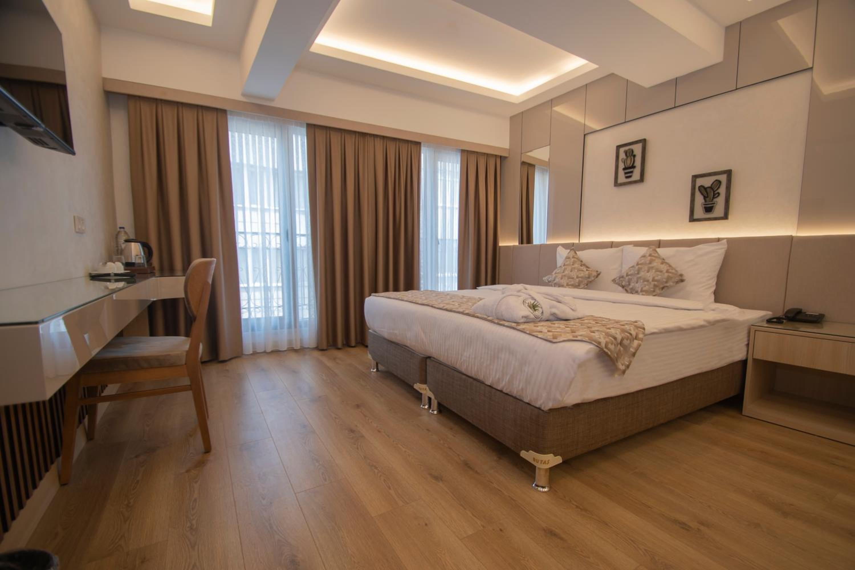 Vera Life Otel - Image 21