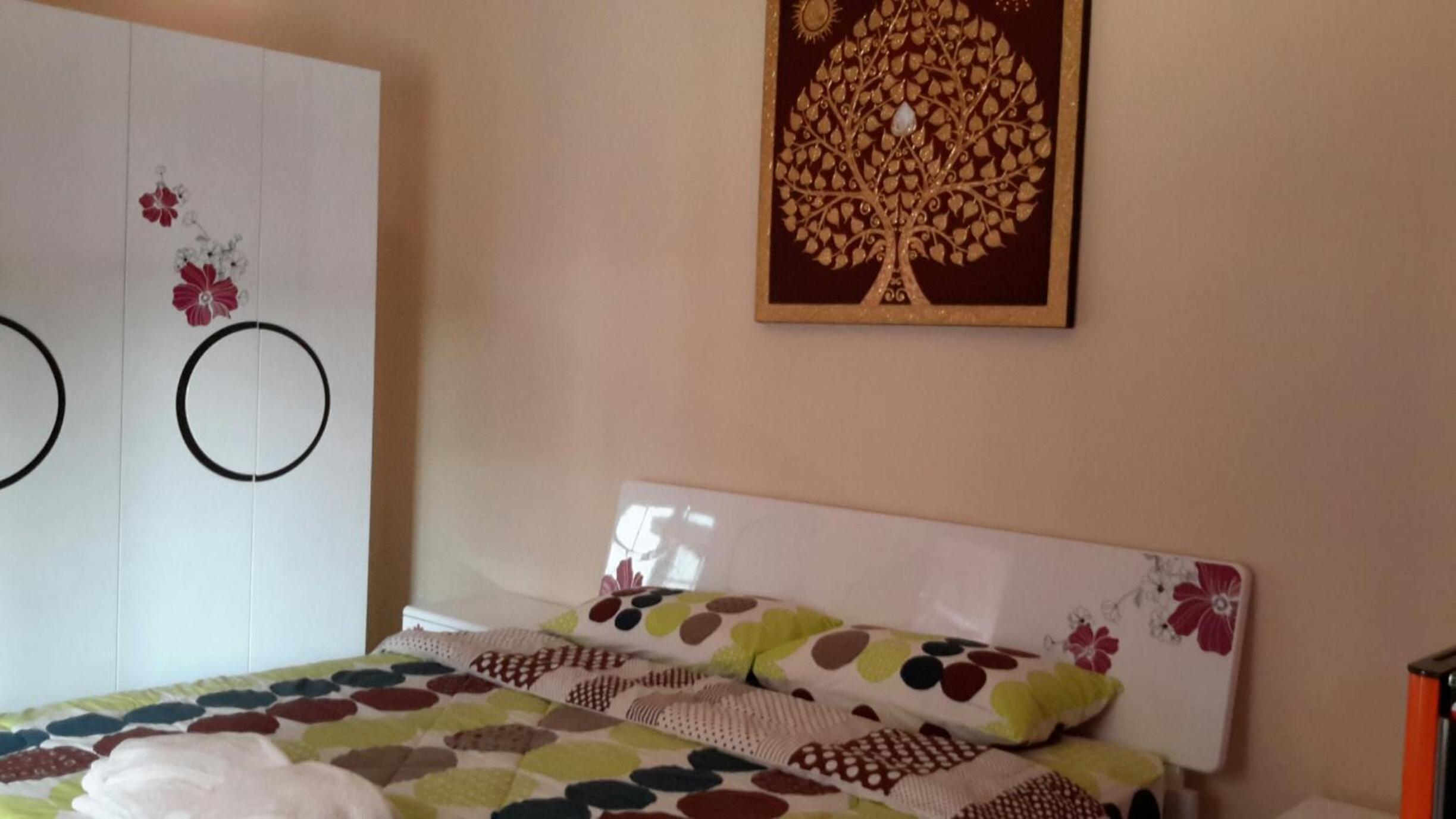 Donchai House Guest House& Cafe